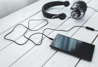 意甲媒体热议：一个国际比赛日废了米兰左右两翼，对阵佛罗伦萨恐不妙